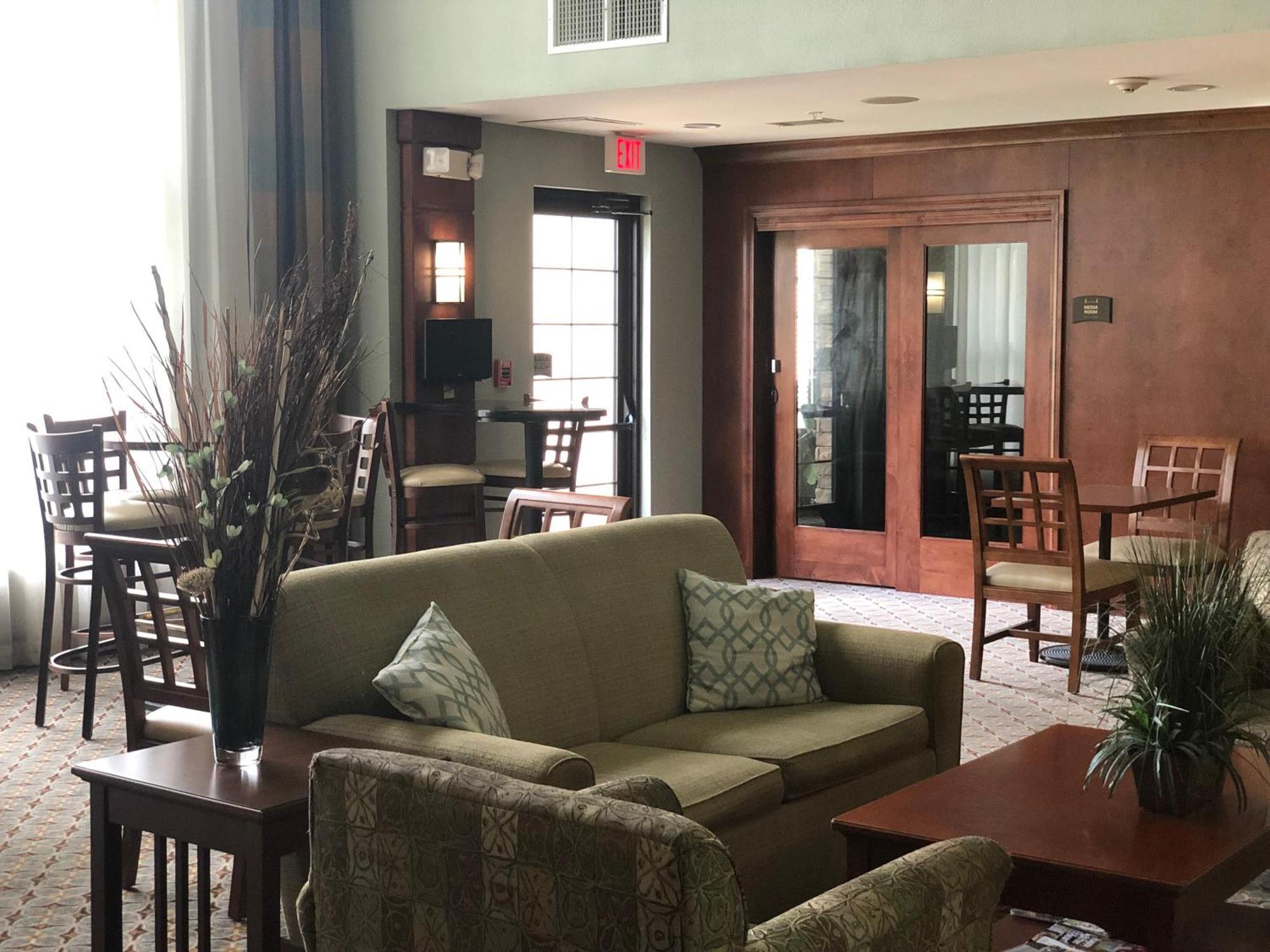 Westay Suites - Covington/Mandeville Dış mekan fotoğraf